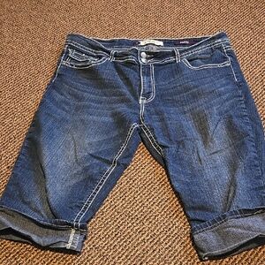 Vintage y2k V.G.S. Denim dark wash jean capris plus